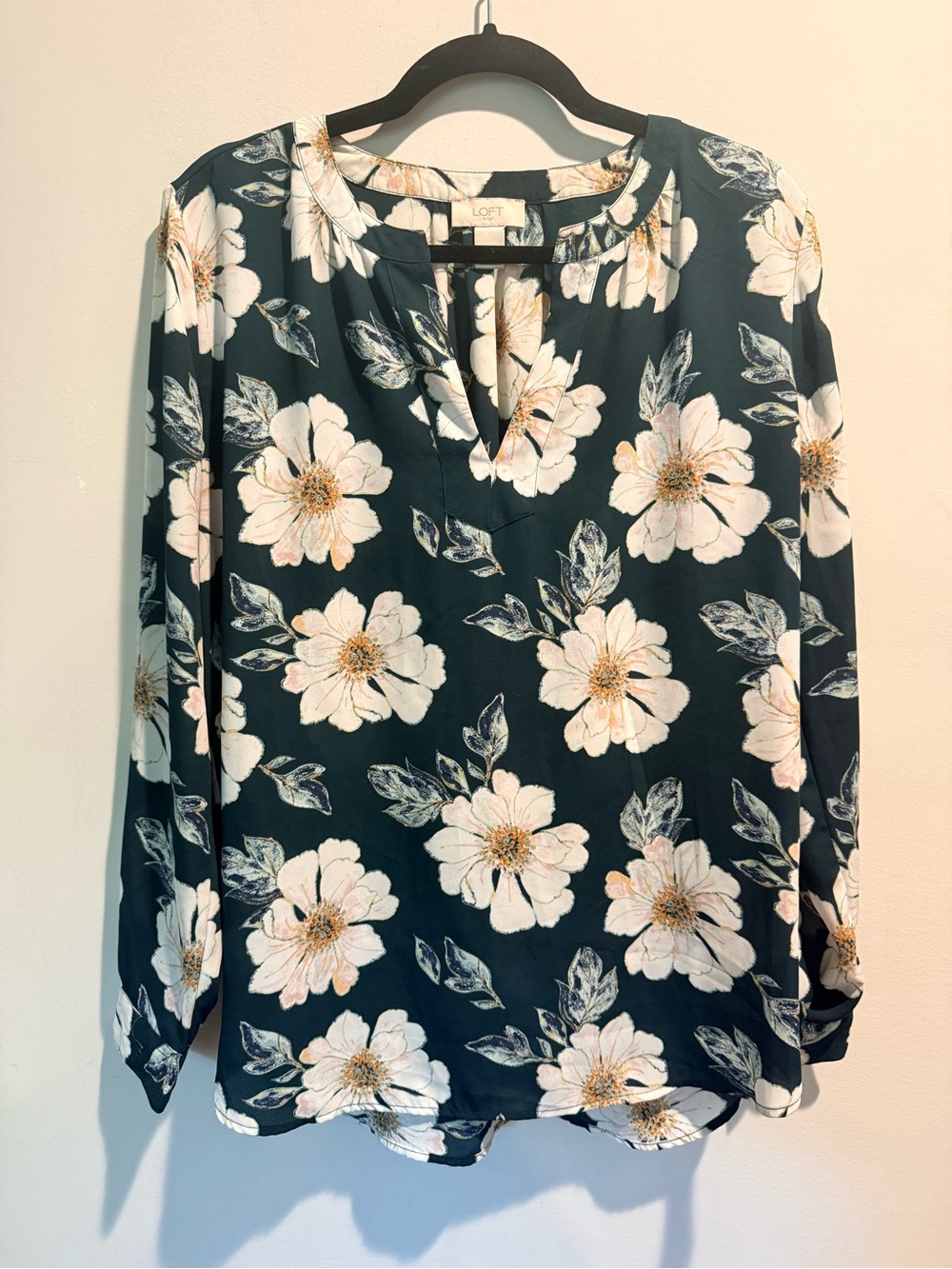 LOFT Outlet Floral Long Sleeve Blouse Size Medium